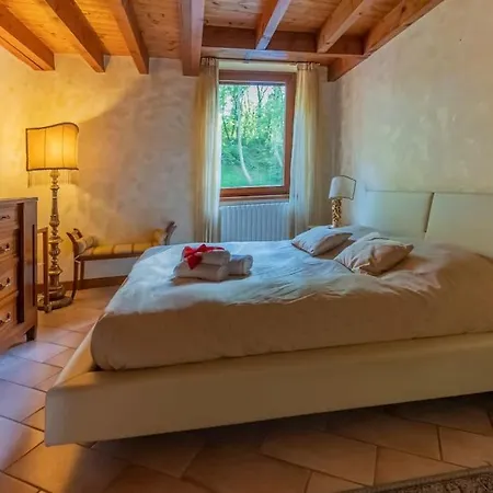 Al Mulino - Immerso Nel Golf Daire Polpenazze del Garda